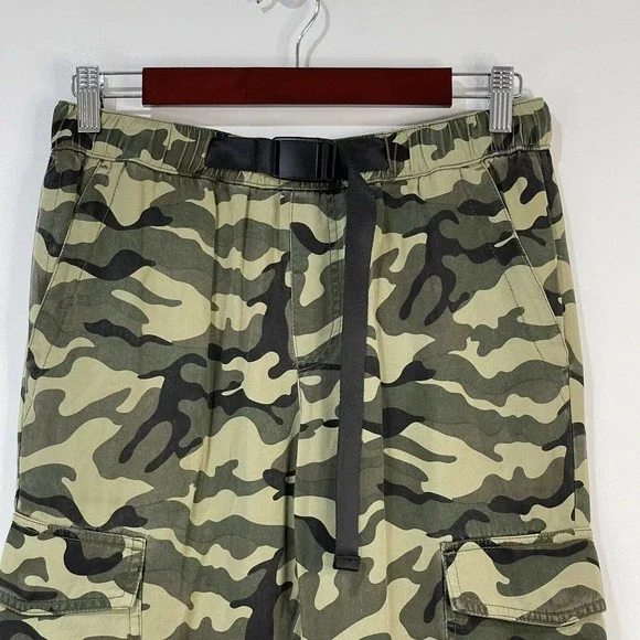 NWT Pam & Gela Camo Cargo Pants with Belt Size S Multicolor - Picture 3 of 13